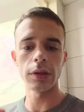 Cam4 Sex Chat of Leoo2277