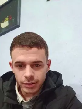 Cam4 Live Sex Cam of Leoo2277