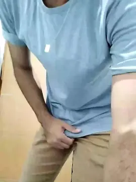 Cam4 Watch Live Sex Cams of maxshuel