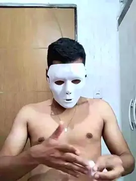 Cam4 Free Live Porn of maxshuel
