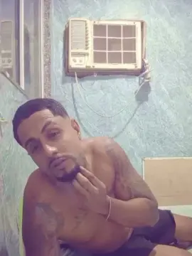 Cam4 Live Porn of theuzinsaldanha
