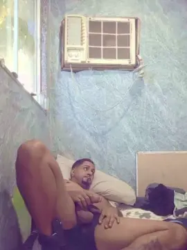 Cam4 Watch Live Sex Cams of theuzinsaldanha