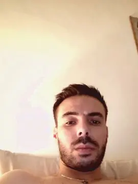 Cam4 Live Sex Cam of emanuele96laur4