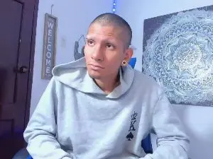 Cam4 Best Webcam of Adan_oriol