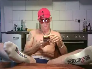 Cam4 Nude Webcam of MrGeiZ2512