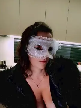 Cam4 Live Porn of Paola_1985