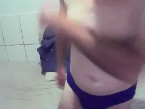 Cam4 Live Sex Cam of cesarpierdonaa1