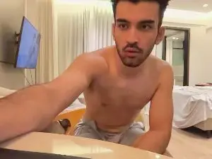 Cam4 Watch Live Sex Cams of Drgym18