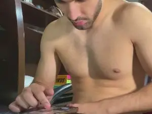 Cam4 Live Sex Cam of Drgym18