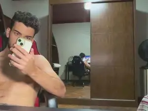 Cam4 Live Porn of Drgym18