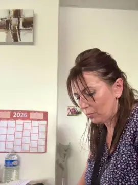 Cam4 Free Live Porn of Desiree1951