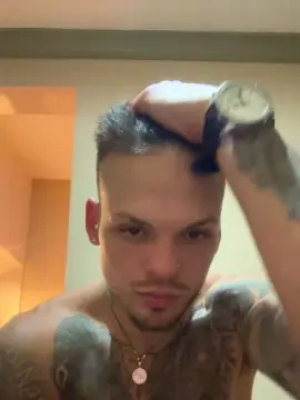 Cam4 Nude Webcam of nicolas2471