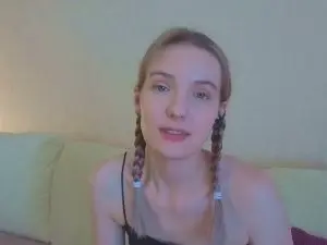 Cam4 Private Sex Chat of MitzieParonto