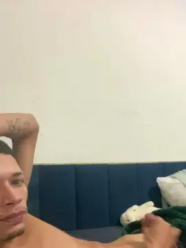 Cam4 Nude Webcam of Mlknovinhooo