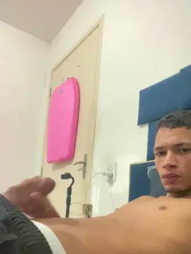 Cam4 Adult Video Chat of Mlknovinhooo