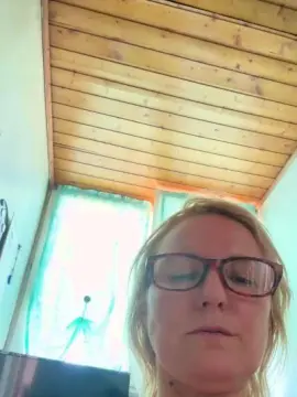Cam4 Adult Video Chat of lucestellata