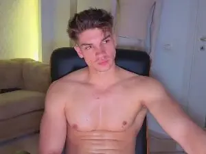 Cam4 Watch Live Sex Cams of MaxKaidenn