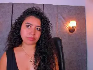 Cam4 Watch Live Sex Cams of thara24