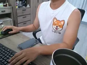 Cam4 Free Live Porn of smallsmallwa