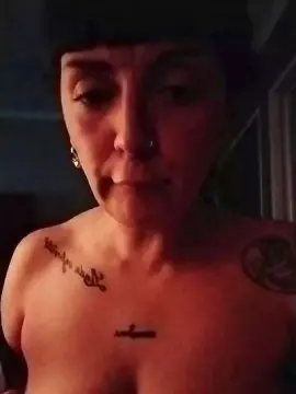 Cam4 Free Porn Cam of Wildrousse