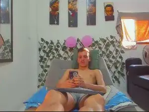 Cam4 Adult Webcam of boss_yorley