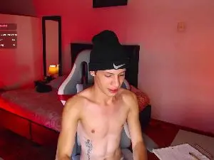 Cam4 Live Sex of santiagocutexxx