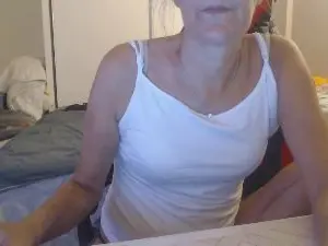 Cam4 Live Sex Cam of Discretion2