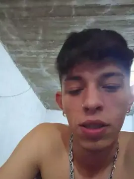 Cam4 Watch Live Sex Cams of Tubblindo