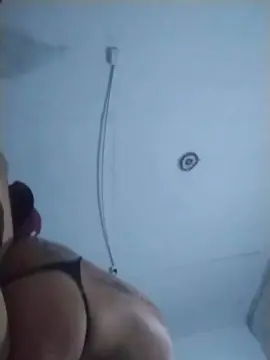 Cam4 Free Live Porn of MarEmi26