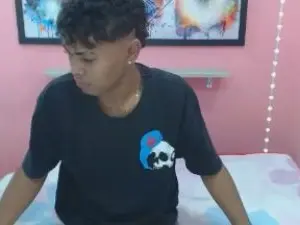 Cam4 Sex Cam of patrickvsnoah69