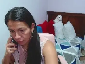 Cam4 Nude Webcam of camilavargas_