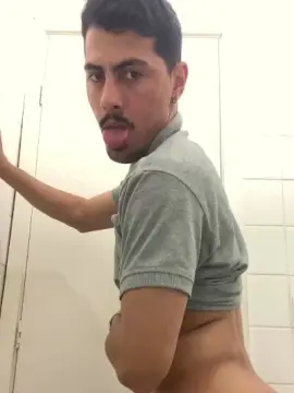 Cam4 Free Porn Cam of Julionovais