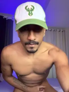 Cam4 Live Porn of Everton2123
