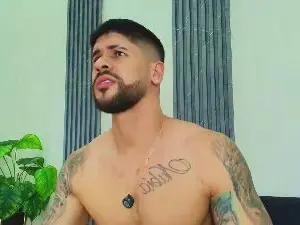 Cam4 Live Porn of Petesevanss