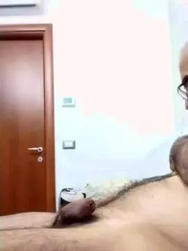Cam4 Free Live Porn of cinghio77_hot