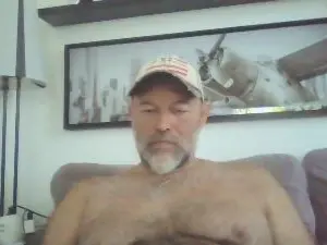 Cam4 Live Sex of bear70s