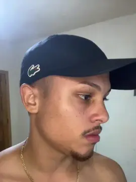 Cam4 Private Sex Chat of Morenoyboy