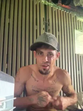 Cam4 Nude Webcam of Ezdoesit420