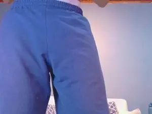Cam4 Live Sex of Iker_bigdik
