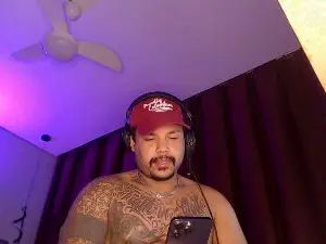 Cam4 Watch Live Sex Cams of alexmonster2