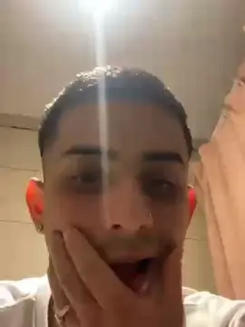 Cam4 Sex Cam of Parejahott27