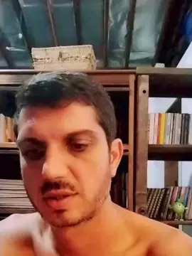 Cam4 Live Porn of Johnnycruz39