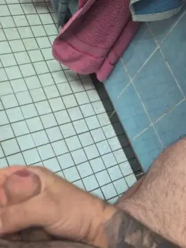 Cam4 Live Sex of tommynrw74