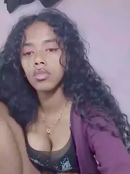 Cam4 Live Porn of bella2