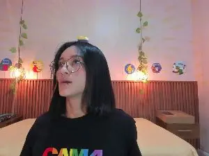 Cam4 Private Sex Chat of daphne_courtis