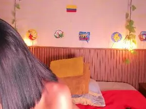 Cam4 Free Live Porn of daphne_courtis
