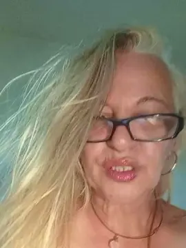 Cam4 Free Porn Cam of anaana_sexy