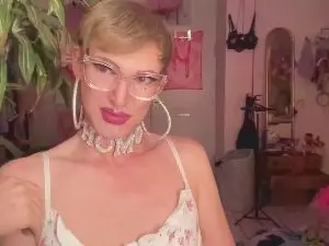 Cam4 Watch Live Sex Cams of pinkyfagyboy