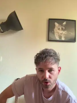 Cam4 Live Sex of JOEY2604