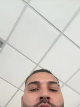 Cam4 Live Porn of leone338